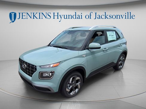 New 2025 Hyundai Venue SEL FWD image 7