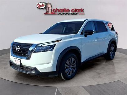 Certified 2025 Nissan Pathfinder S