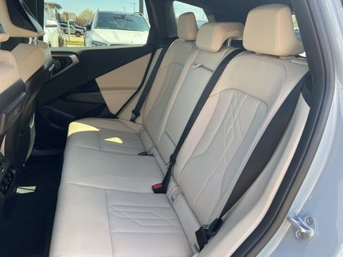 Used 2025 BMW X3 xDrive30i w/ Premium Package image 8