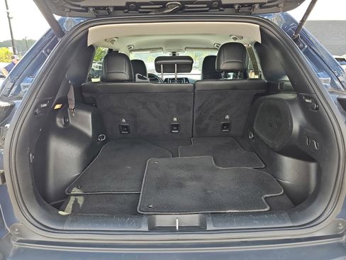 Used 2019 Jeep Cherokee Limited AWD/4WD image 13
