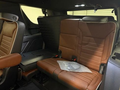 Certified 2024 GMC Yukon Denali Ultimate image 21