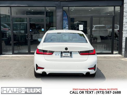 Used 2019 BMW 330i xDrive Sedan w/ Premium Package AWD/4WD image 15