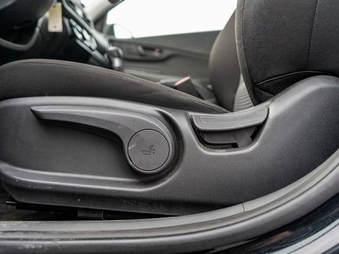 Used 2022 Hyundai Kona SE image 20