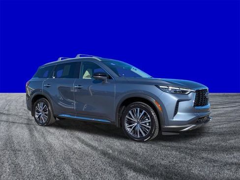 Used 2023 INFINITI QX60 Sensory w/ Vision Package AWD/4WD image 2