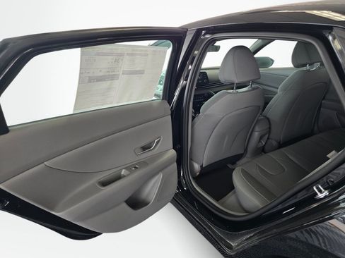 New 2026 Hyundai Elantra Sport FWD image 30