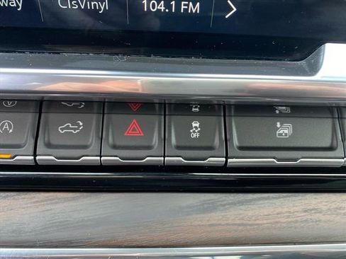 Used 2023 GMC Sierra 1500 SLT w/ SLT Premium Package image 15