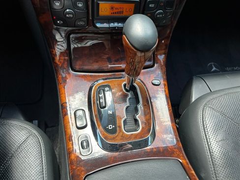 Used 2001 Mercedes-Benz CL 600 image 31