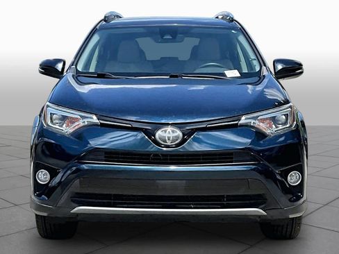 Used 2018 Toyota RAV4 Limited FWD image 4