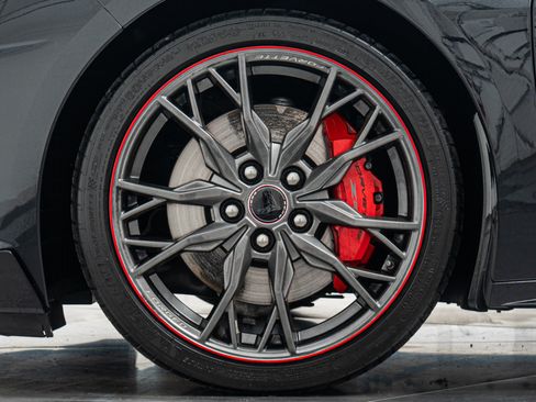 Used 2023 Chevrolet Corvette Stingray Premium Conv w/ Z51 Performance Package RWD image 10