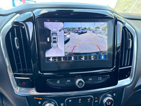 Used 2023 Chevrolet Traverse High Country w/ LPO, Floor Liner Package AWD/4WD image 30