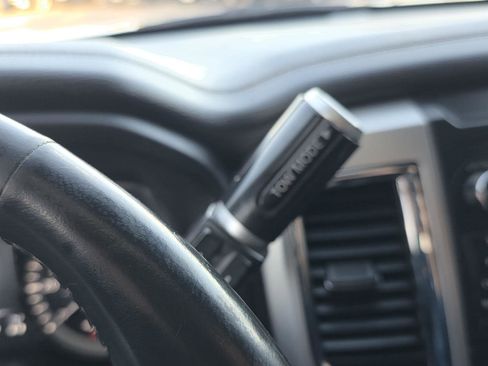 Used 2018 Nissan Titan PRO-4X w/ Pro-4x Utility Package image 14