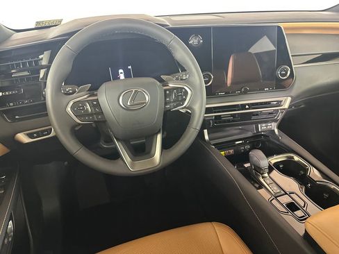 Used 2025 Lexus RX 350 FWD w/ Accessory Package image 23