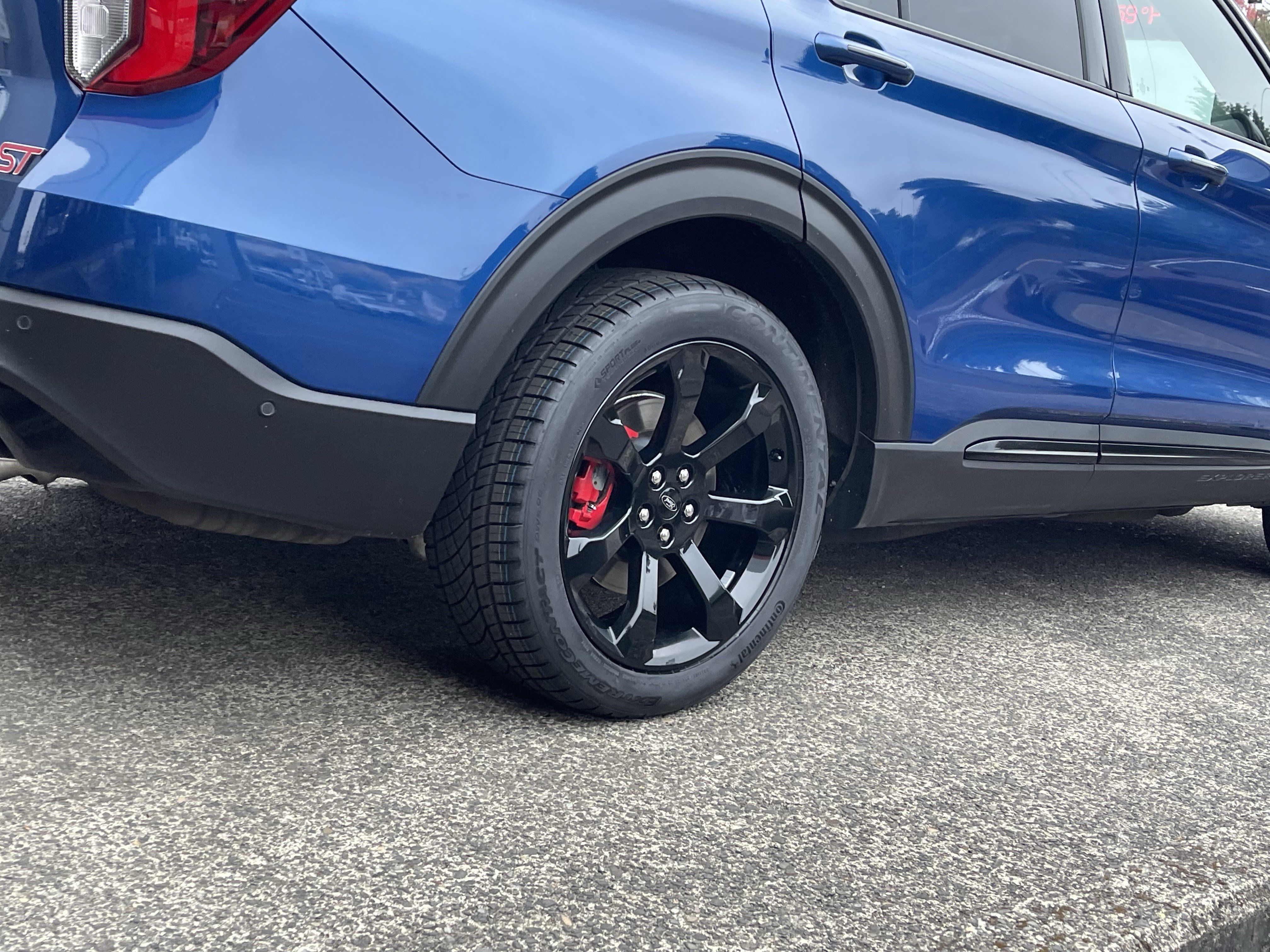 Used 2020 Ford Explorer ST w/ ST Street Pack AWD/4WD image 9