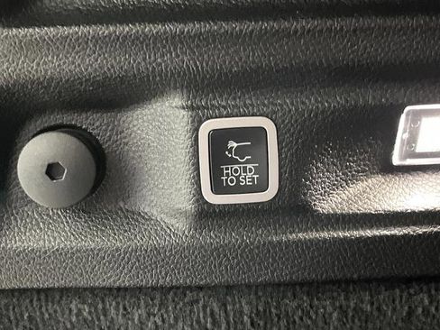 Used 2023 Jeep Grand Cherokee L Summit image 16