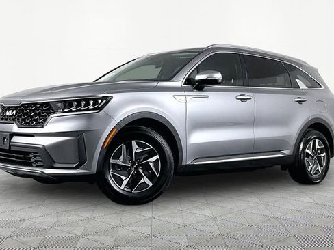 Used 2022 Kia Sorento S FWD image 1