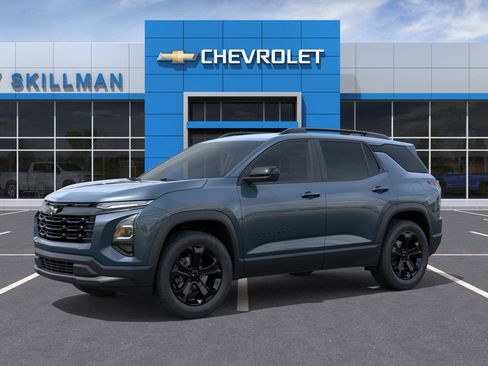 New 2026 Chevrolet Equinox LT image 2