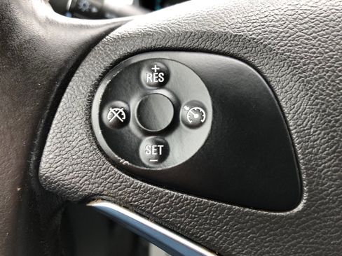 Used 2014 Chevrolet Impala LT w/ Convenience Package image 31