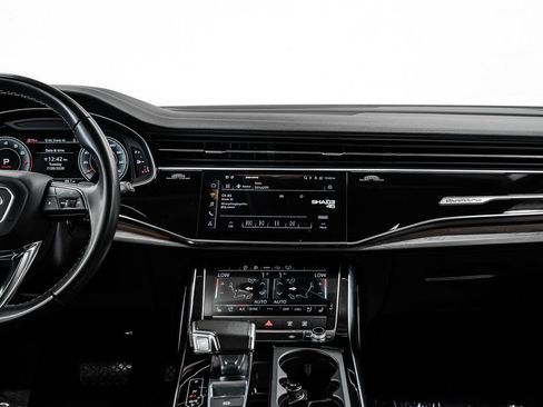 Used 2023 Audi Q8 Premium Plus w/ Premium Plus Package AWD/4WD image 23