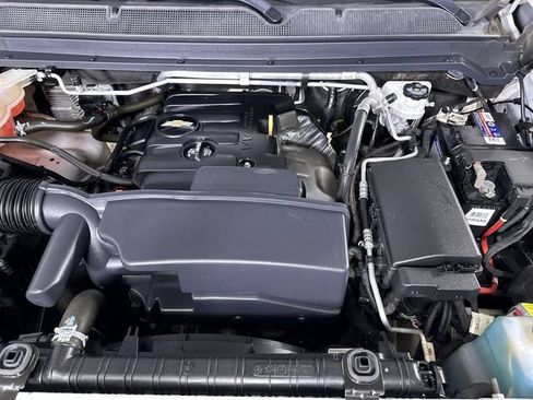 Used 2018 Chevrolet Colorado W/T w/ WT Convenience Package RWD image 31