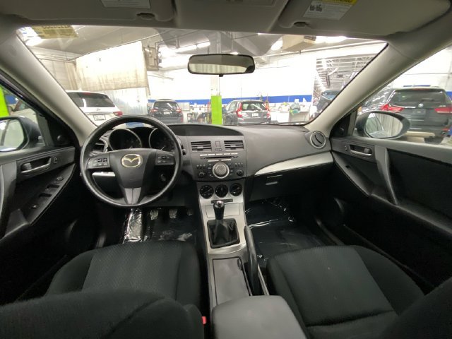 Used 2010 MAZDA MAZDA3 i Touring FWD image 26