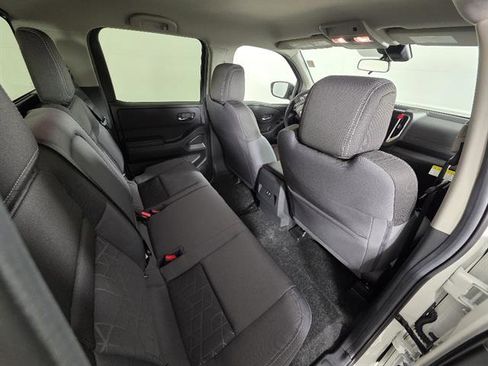 New 2026 Nissan Frontier SV AWD/4WD image 18