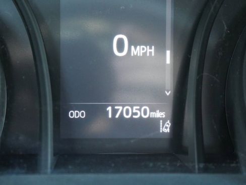 Used 2024 Toyota Camry SE image 16