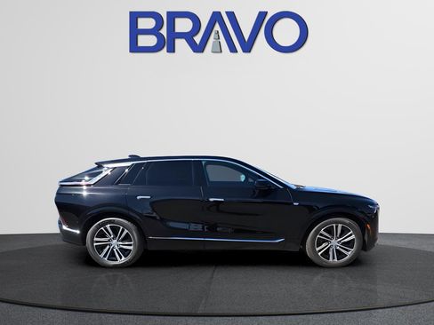 New 2024 Cadillac Lyriq Luxury RWD image 4