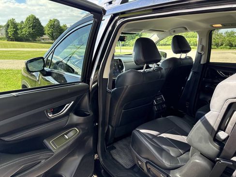 Used 2023 Subaru Ascent Limited AWD/4WD image 23