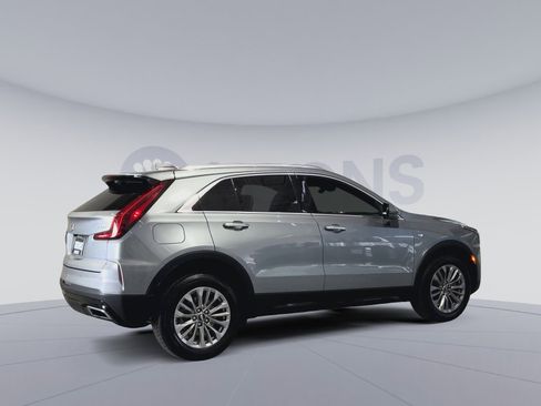 Used 2024 Cadillac XT4 Premium Luxury AWD/4WD image 12