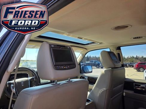 Used 2017 Lincoln Navigator L Select AWD/4WD image 24