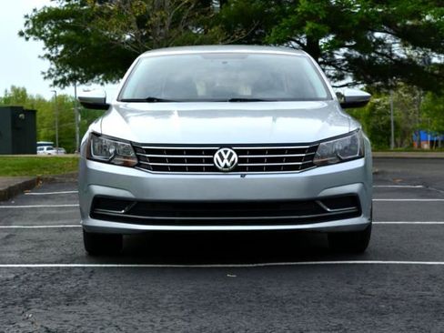 Used 2018 Volkswagen Passat 2.0T S w/ Driver Assistance Package image 2