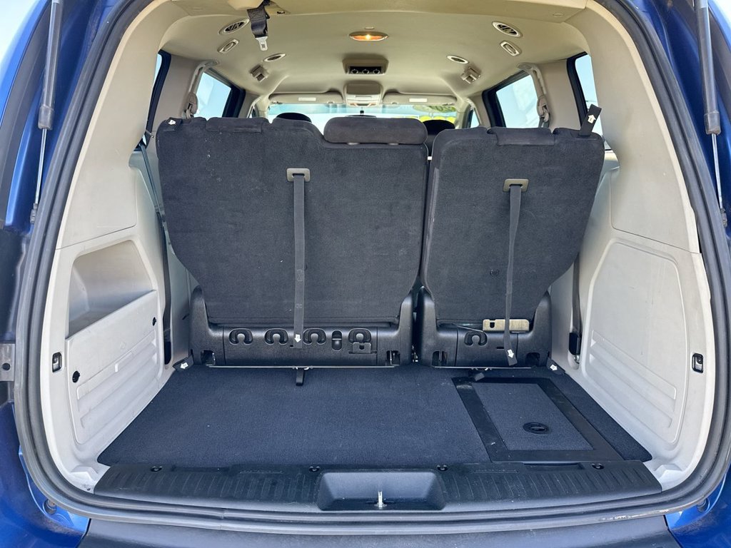 Used 2013 Dodge Grand Caravan SE FWD image 9