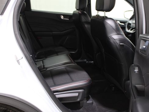 Used 2025 Ford Escape ST-Line image 27