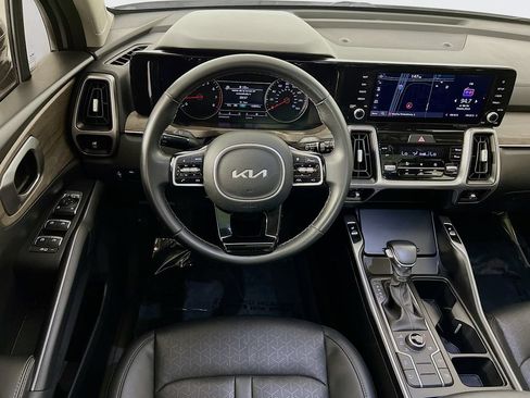 Used 2022 Kia Sorento S w/ Panoramic Sunroof Package AWD/4WD image 23