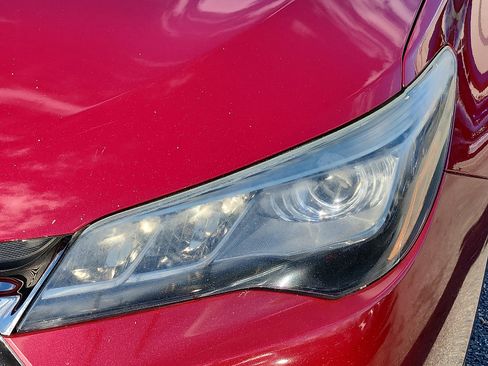 Used 2017 Toyota Camry XSE image 9