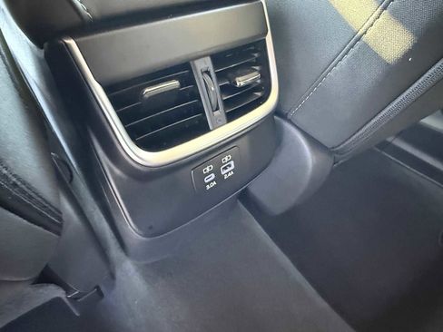 Certified 2025 Subaru Outback Premium w/ Popular Package #1A image 17