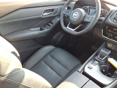Used 2021 Nissan Rogue SL FWD image 10
