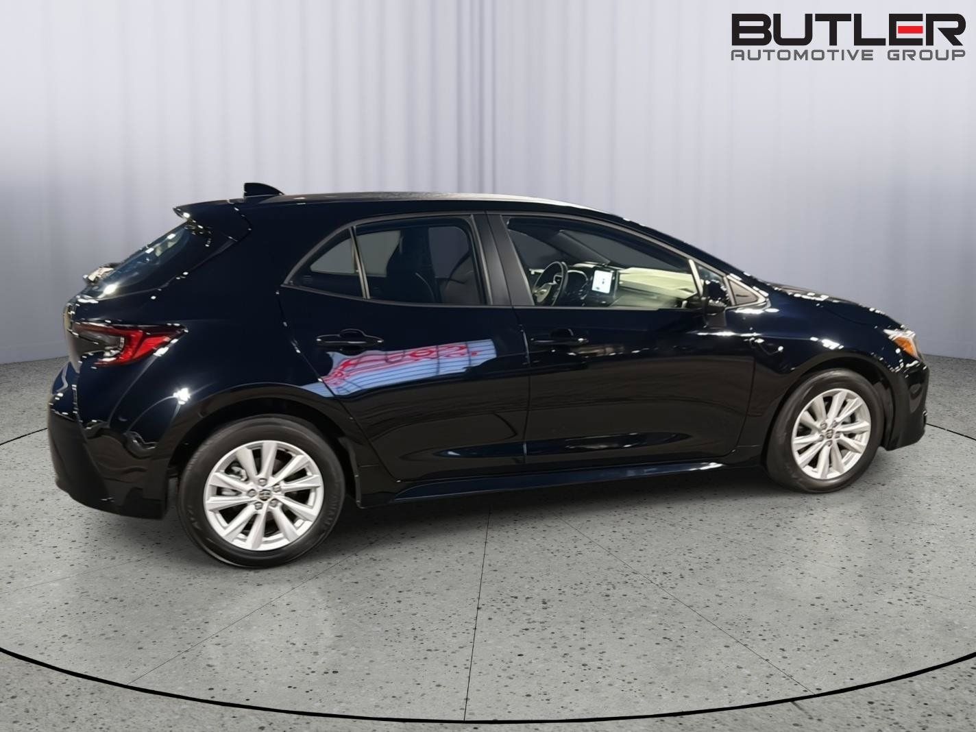 Certified 2025 Toyota Corolla SE w/ SE Package FWD image 7