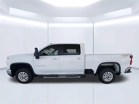 Used 2025 Chevrolet Silverado 2500 LT w/ Convenience Package AWD/4WD image 9