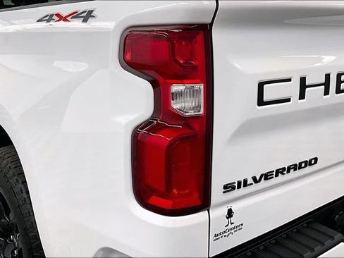 Used 2024 Chevrolet Silverado 1500 RST AWD/4WD image 36