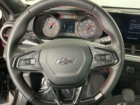 Used 2024 Chevrolet Trax RS w/ Driver Confidence Package image 16