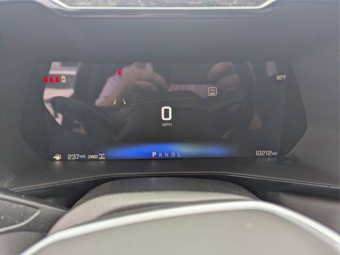 Used 2024 Chevrolet Colorado Z71 w/ Z71 Convenience Package 2 image 25