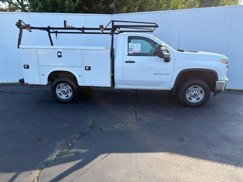Used 2022 Chevrolet Silverado 2500 W/T w/ WT Convenience Package RWD image 2