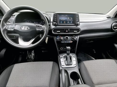 Used 2018 Hyundai Kona SE AWD/4WD image 16