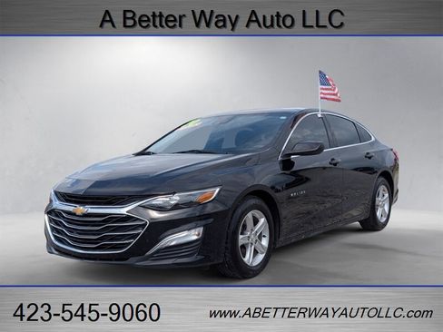 Used 2020 Chevrolet Malibu LS w/ Driver Confidence Package II FWD image 2