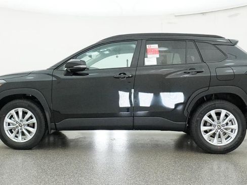 New 2026 Toyota Corolla Cross LE FWD image 38