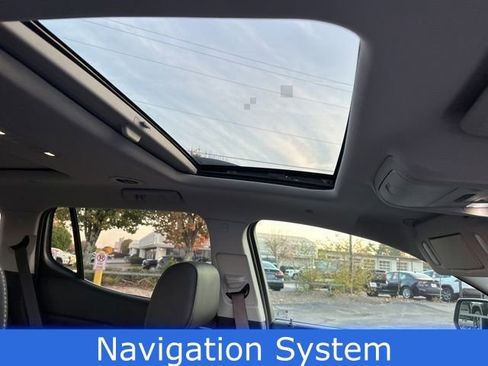 Certified 2023 GMC Acadia SLT w/ Technology Package image 17