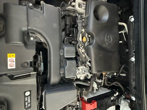 Used 2024 Toyota RAV4 XLE image 22