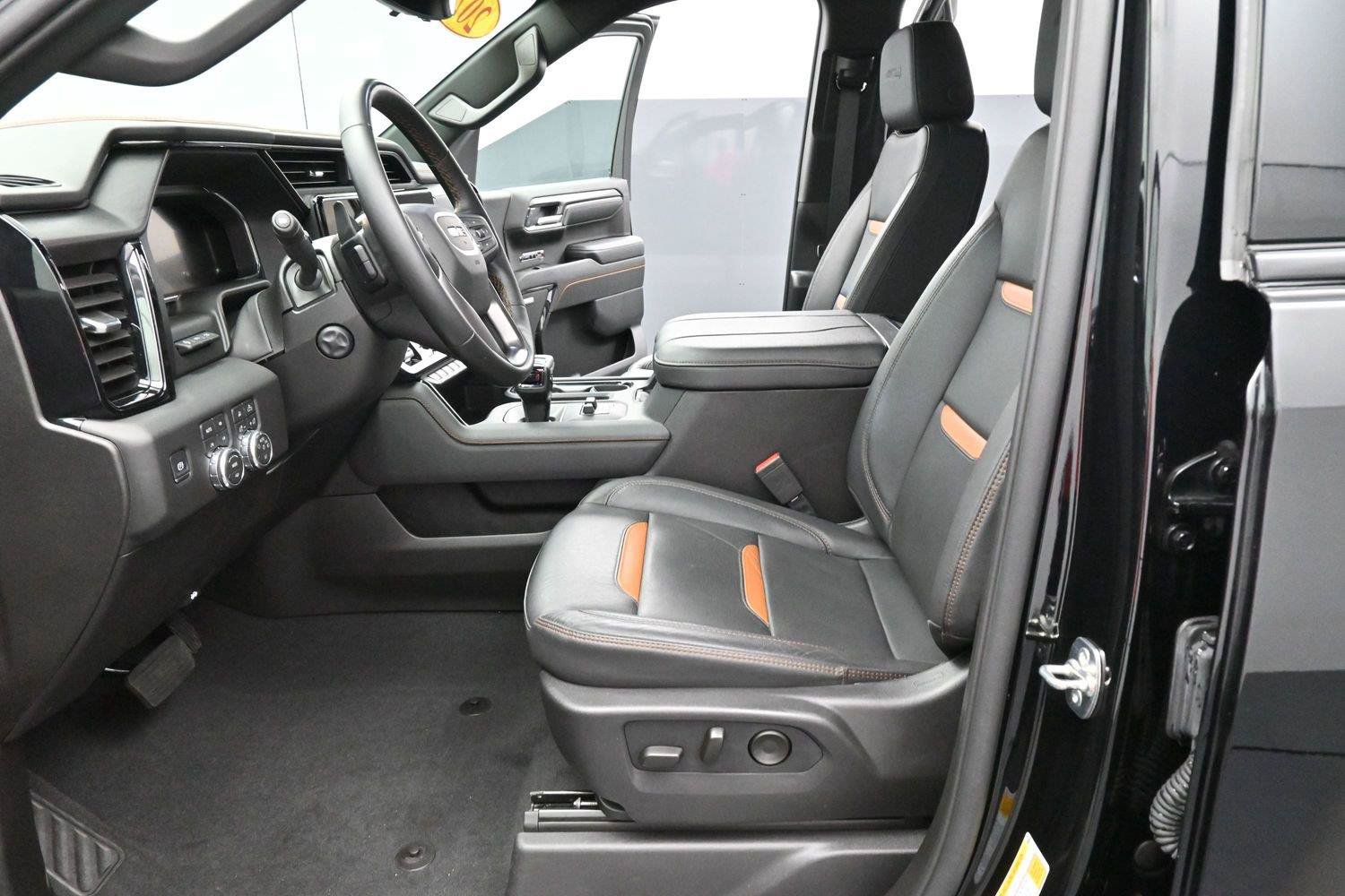 Used 2026 GMC Sierra 1500 AT4 w/ AT4 Premium Package AWD/4WD image 13