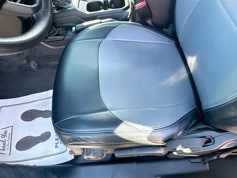 Used 2023 Jeep Wrangler Sport AWD/4WD image 18